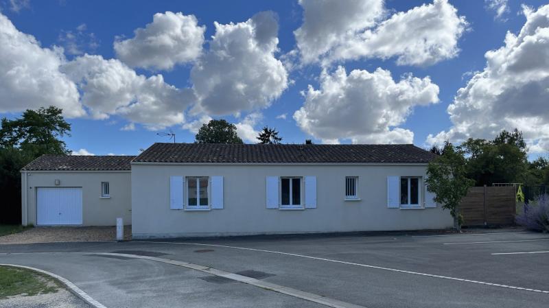 Photo de l'annonce nº 316352459. Maison à vendre sur La Rochelle