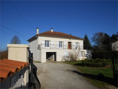 Photo de l'annonce nº 93643293. Maison à vendre sur Chasseneuil-sur-Bonnieure